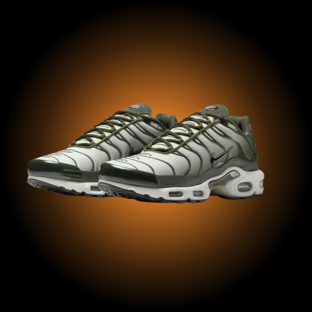 NIKE AIR MAX PLUS TN OLIVE DM0032-300