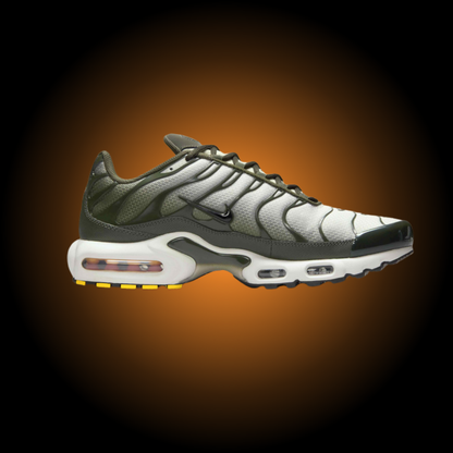 NIKE AIR MAX PLUS TN OLIVE DM0032-300