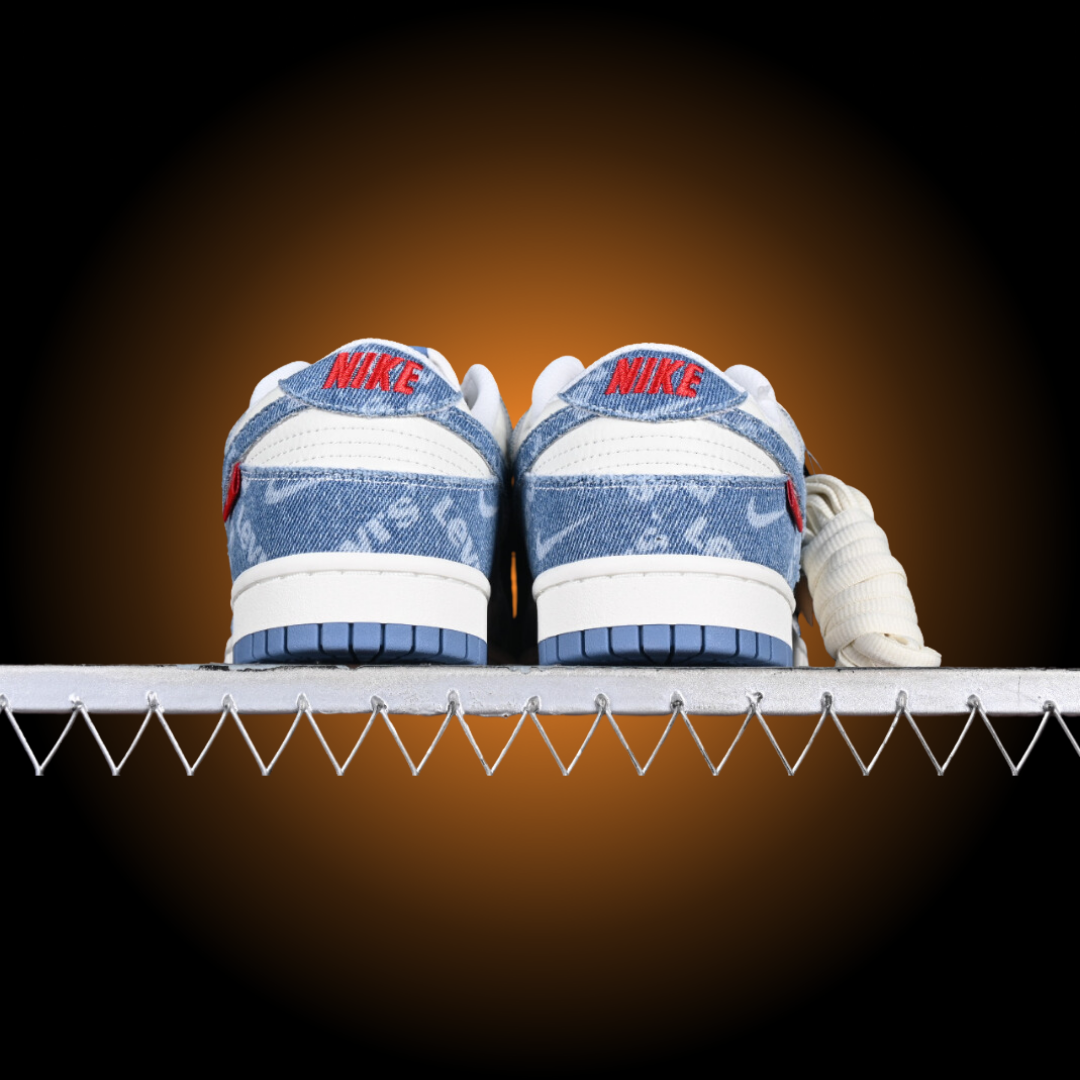 NIKE DUNK LOW x LEVI STRAUSS BLU JEANS