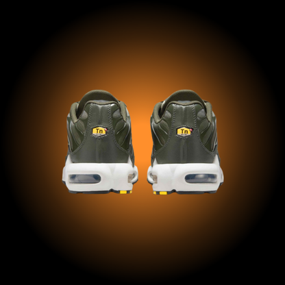 NIKE AIR MAX PLUS TN OLIVE DM0032-300
